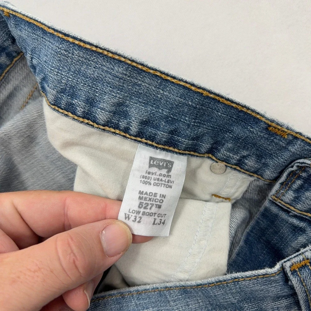 Levi's Jeans 527 Low Boot Cut Light Wash Denim Blue Mens W32 L34